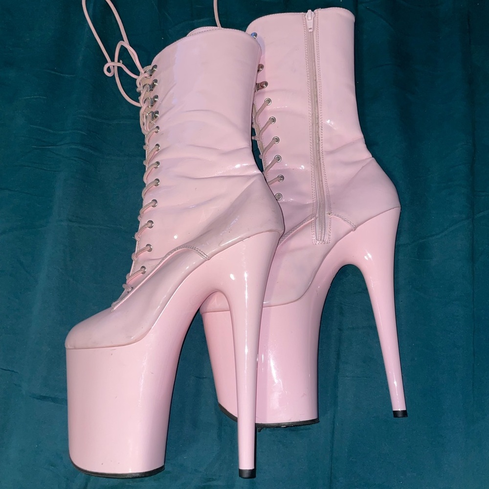 Pleaser boots